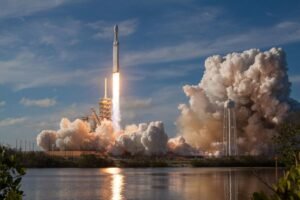 SpaceX Starship rocket launching, representing the Flight 14 orbital attempt